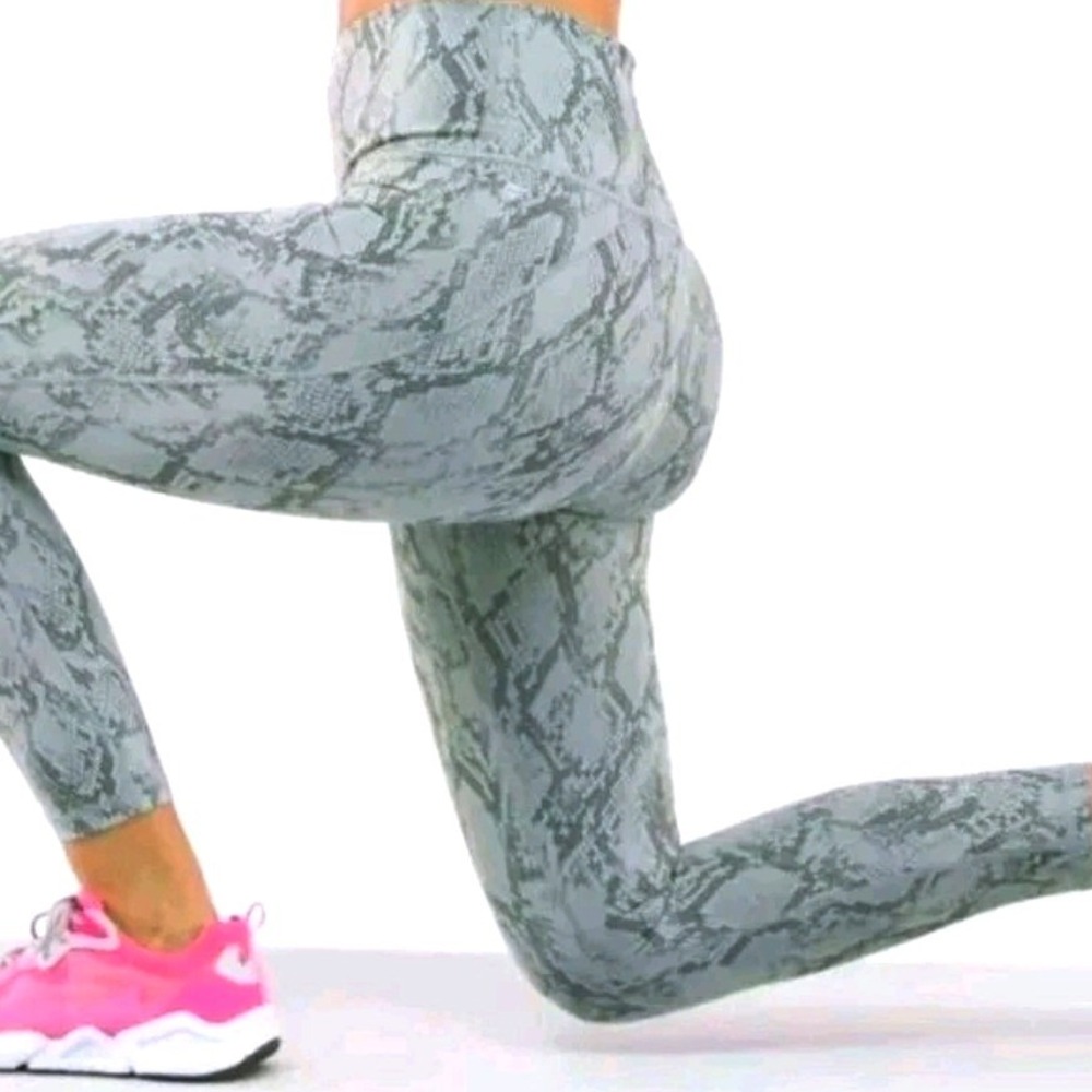 Fabletics On-The-Go PowerHold Leggings Women Small Cactus Snake High Rise Pocket